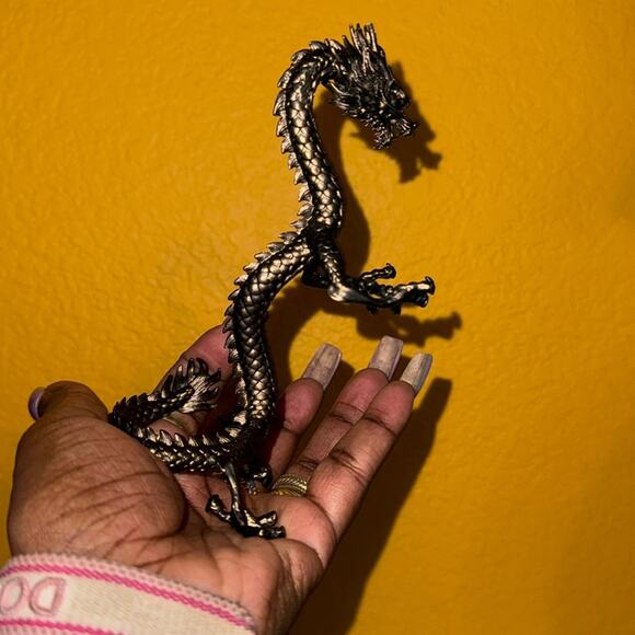 Pewter Grey Dragon holder of Crystal Spheres (Not Included - but for sale)🌹🌹 - Picture 1 of 8